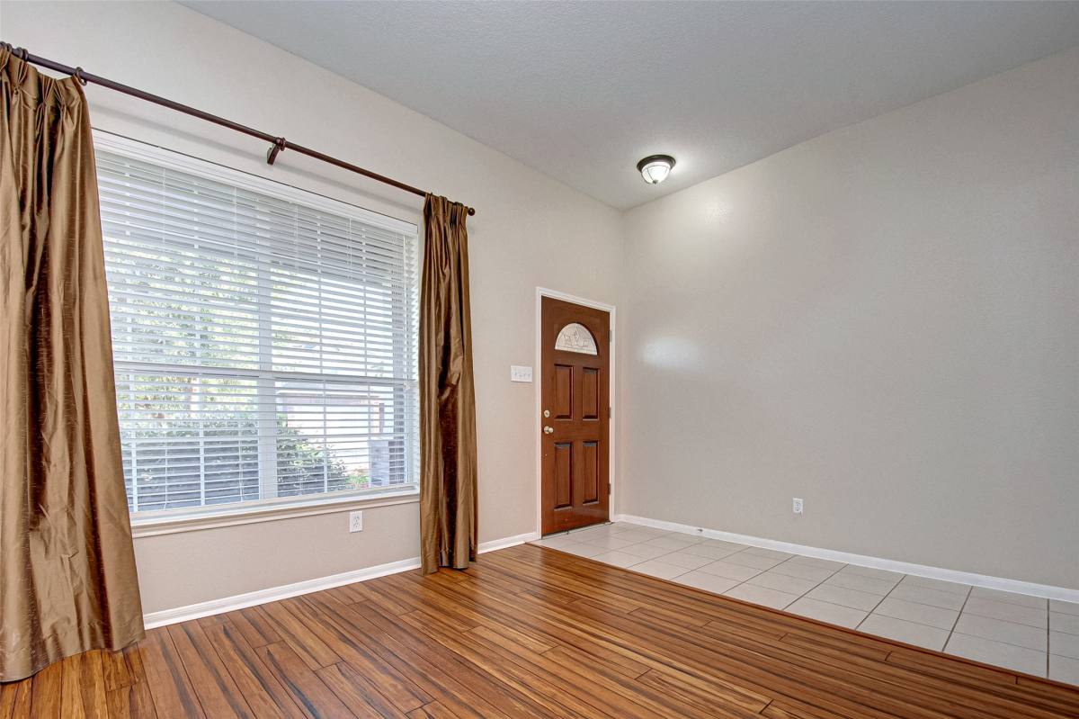 Apartment for rent at 26439 Richwood Oaks Dr, Katy, TX 77494