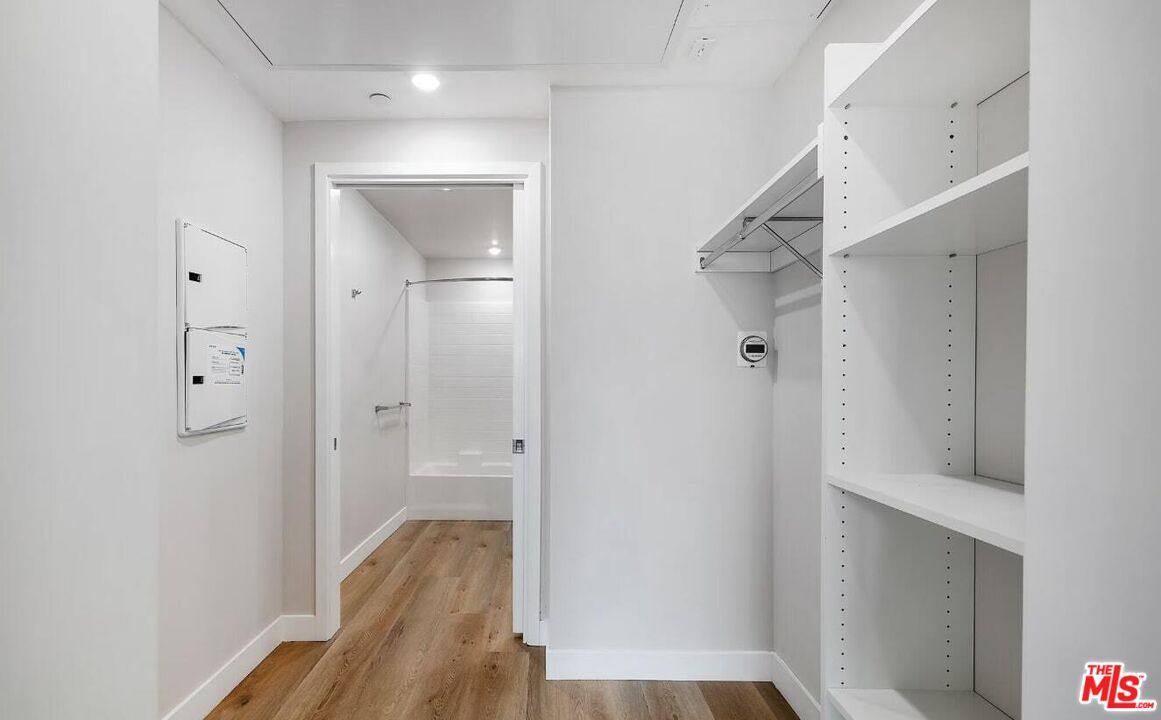 Apartment for rent at 825 S Coronado St #410, Los Angeles, CA 90057