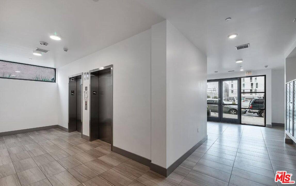 Apartment for rent at 825 S Coronado St #410, Los Angeles, CA 90057