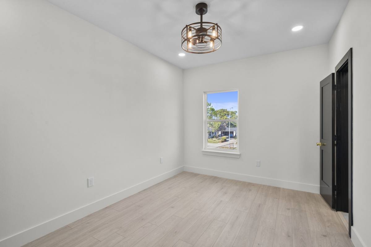Apartment for rent at 3615 Dreyfus St, Houston, TX 77021