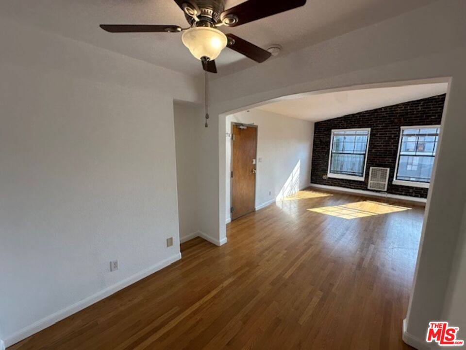 Apartment for rent at 361 S Detroit St #402, Los Angeles, CA 90036
