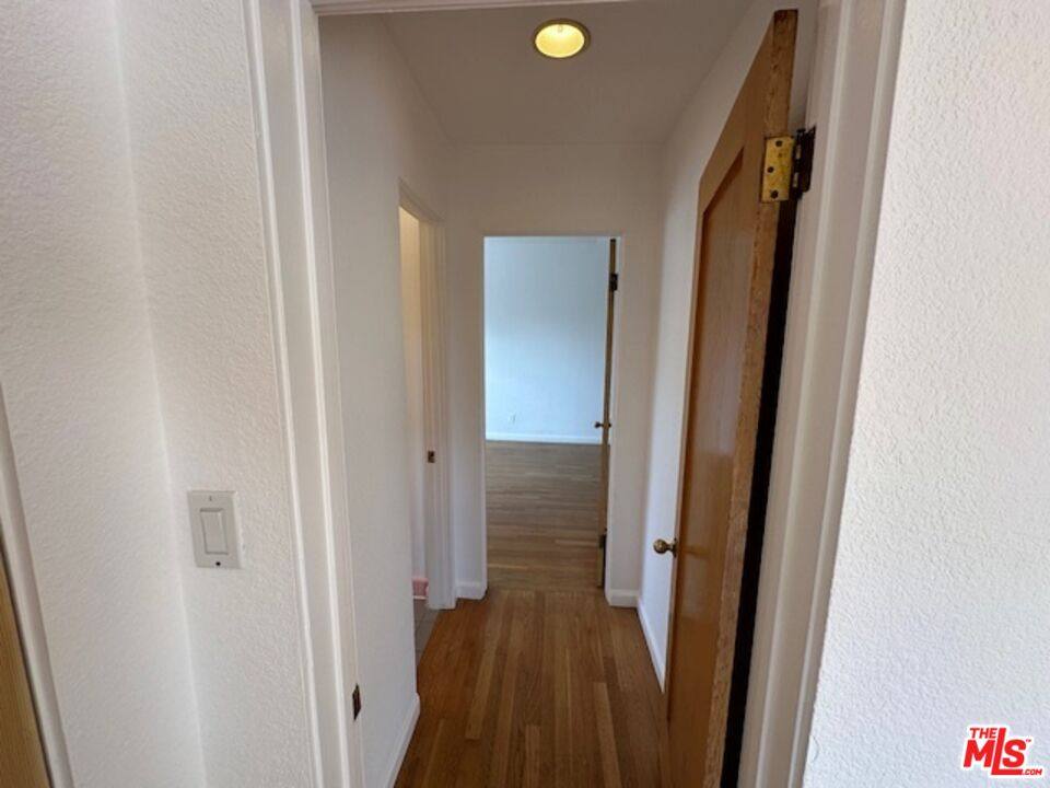 Apartment for rent at 361 S Detroit St #402, Los Angeles, CA 90036