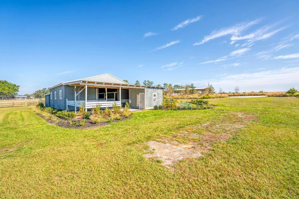 Apartment for rent at 15305 NW 112th Place Rd, Morriston, FL 32668