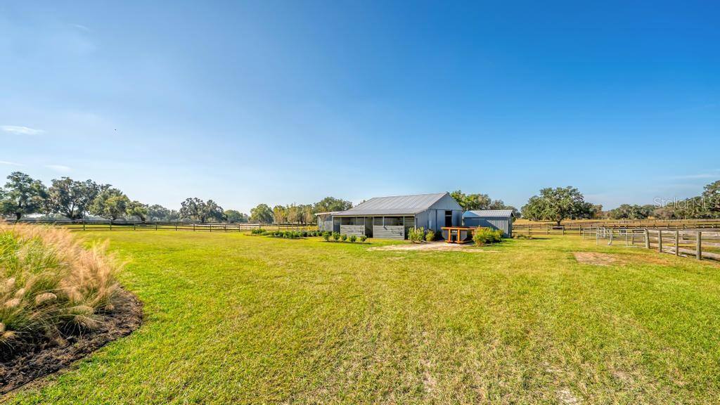 Apartment for rent at 15305 NW 112th Place Rd, Morriston, FL 32668
