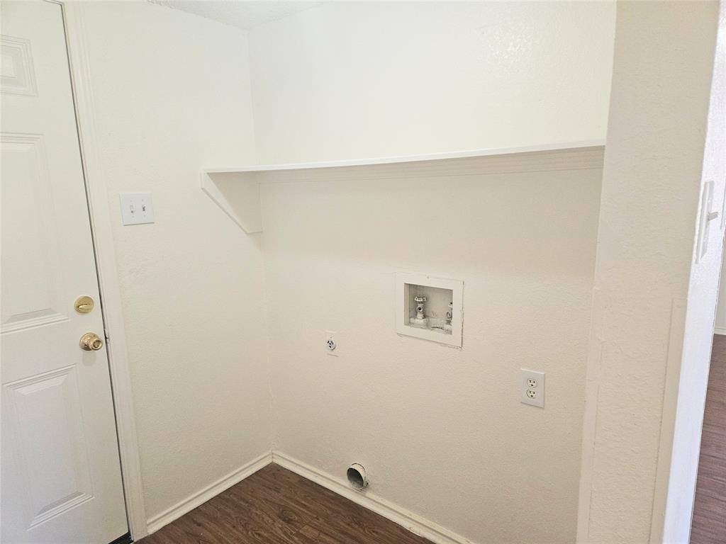 Apartment for rent at 4625 Goldrock Dr, Fort Worth, TX 76137
