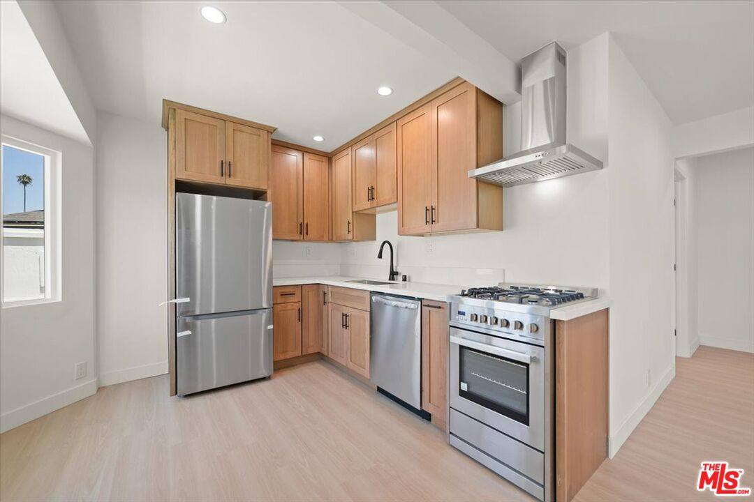 Apartment for rent at 702 Washington Blvd #702, Marina Del Rey, CA 90292