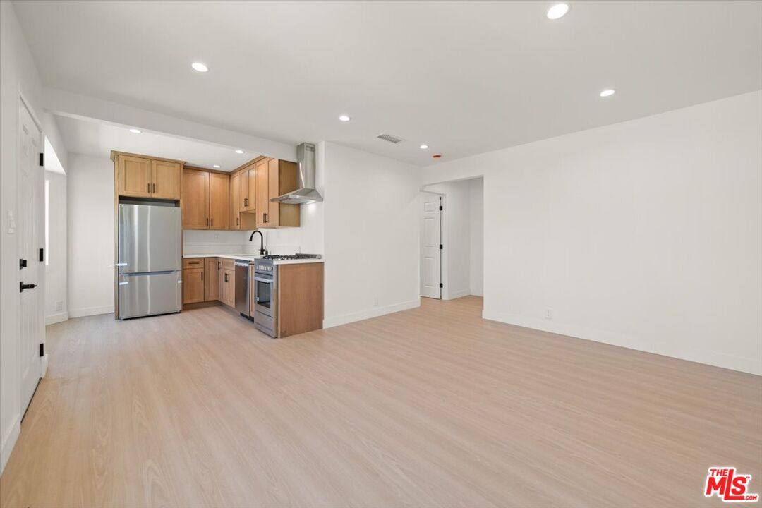 Apartment for rent at 702 Washington Blvd #702, Marina Del Rey, CA 90292