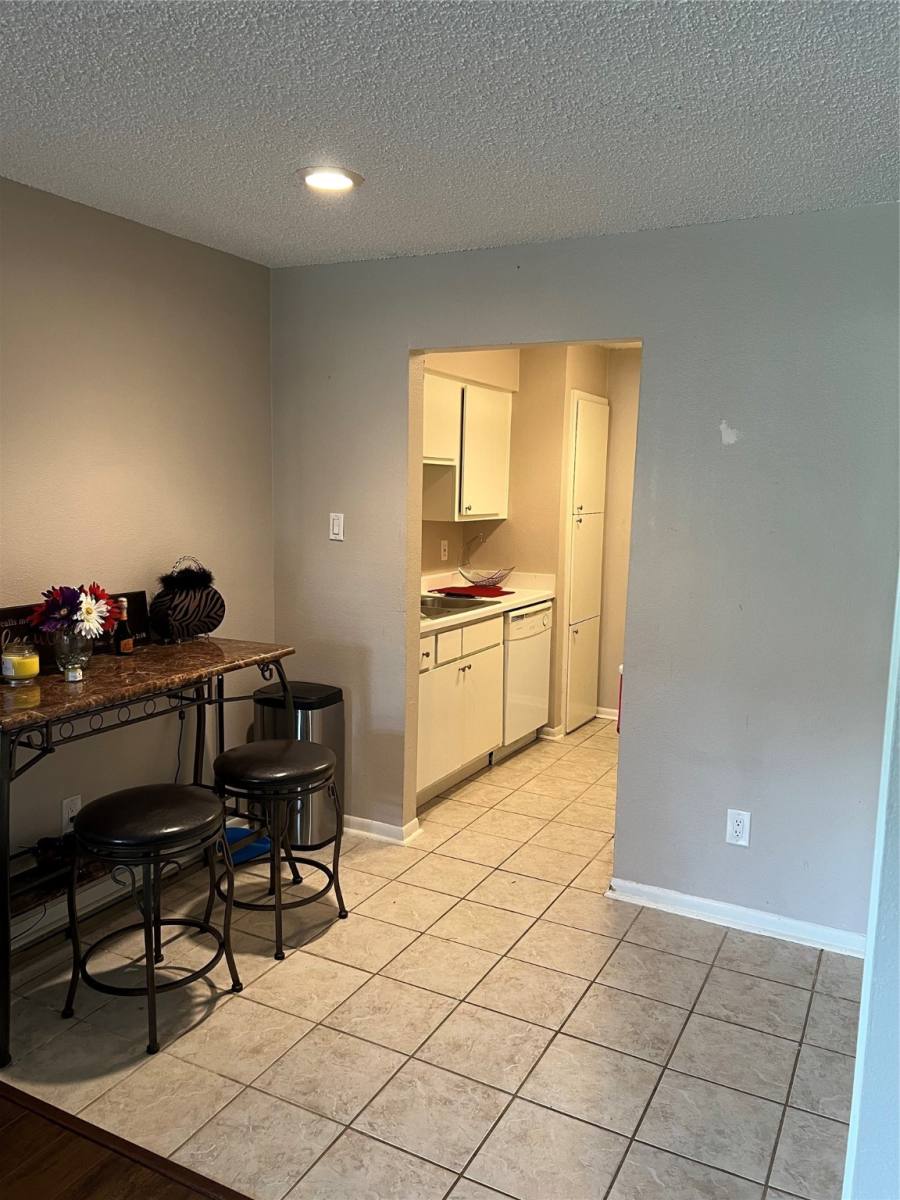 Condo for rent at 1900 Bay Area Blvd #243, Houston, TX 77058