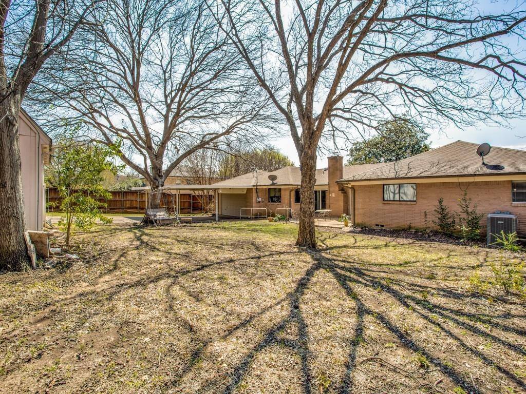Apartment for rent at 7027 Alpha Rd #1, Dallas, TX 75240