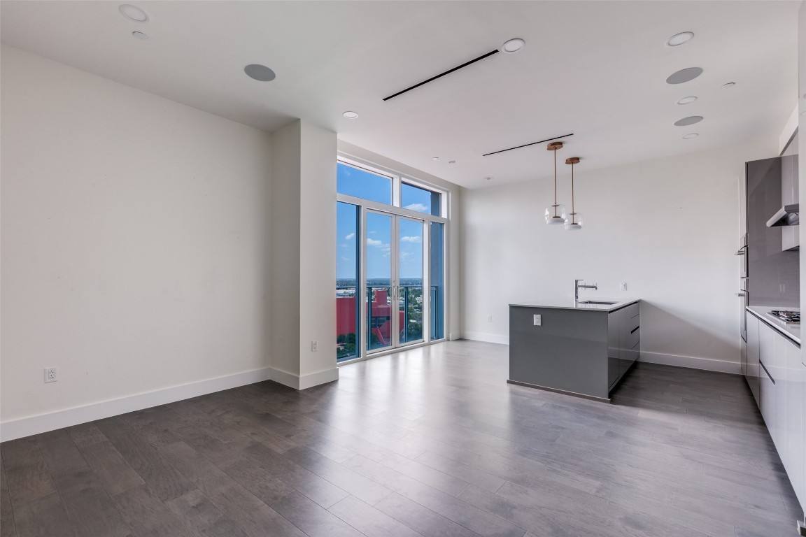 Condo for rent at 123 Lexington Ave #1408, San Antonio, TX 78205
