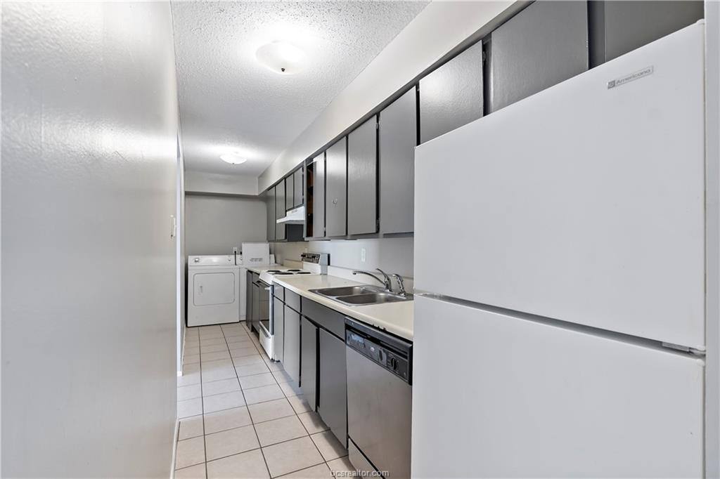 Apartment for rent at 1112 Autumn Circle #1112D, College Station, TX 77840