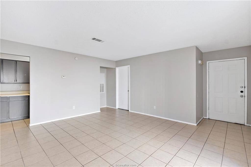 Apartment for rent at 1112 Autumn Circle #1112D, College Station, TX 77840