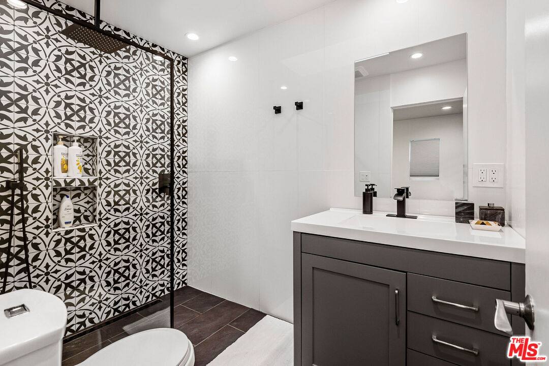 Townhouse for rent at 717 Huntley Dr #717, West Hollywood, CA 90069
