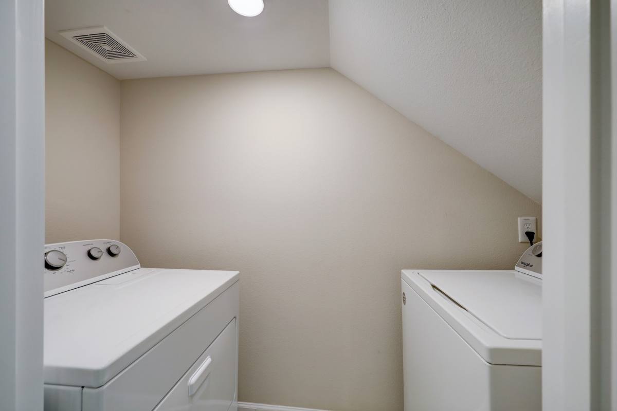 Apartment for rent at 2119 Naomi St #2119A, Houston, TX 77054
