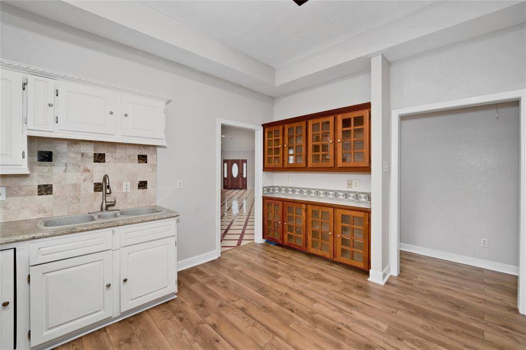 Apartment for rent at 6303 Lugary Dr, Houston, TX 77036
