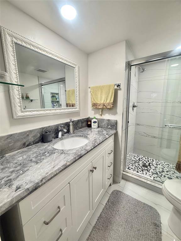 Apartment for rent at 4640 Lucerne Lakes Blvd W #402, Lake Worth, FL 33467