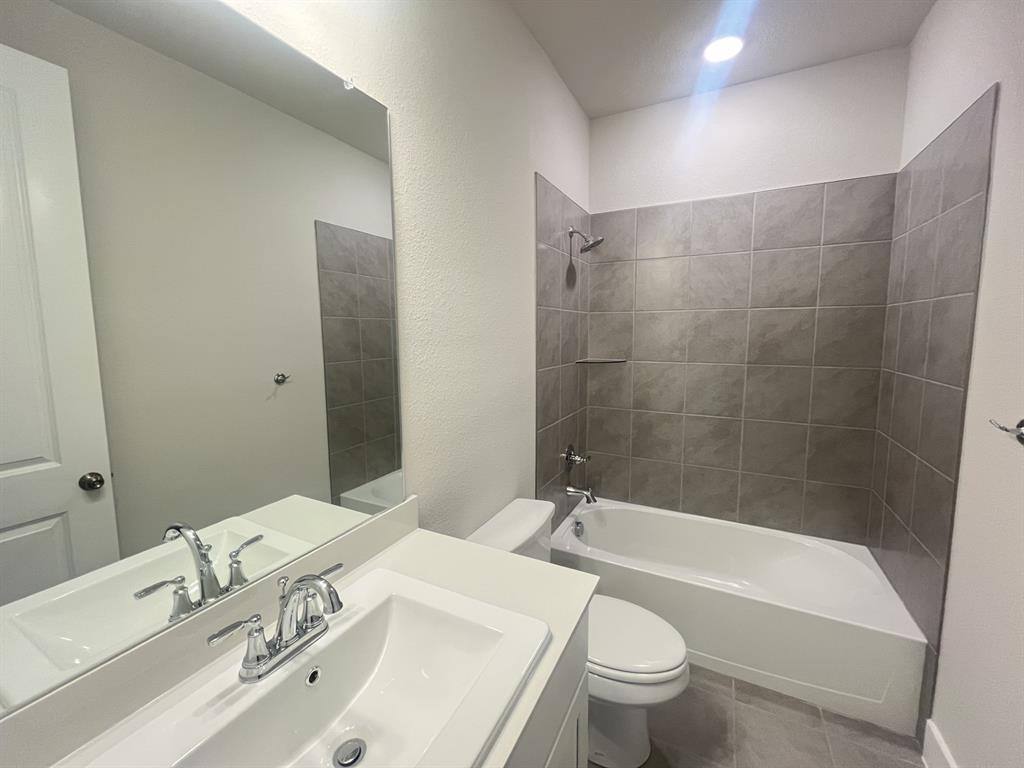 Apartment for rent at 7124 Dragonfly Lane, Aubrey, TX 76227
