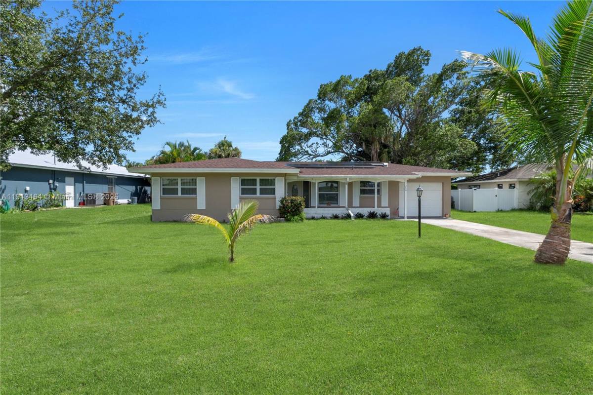 Apartment for rent at 246 SE 44th St #246, Cape Coral, FL 33904