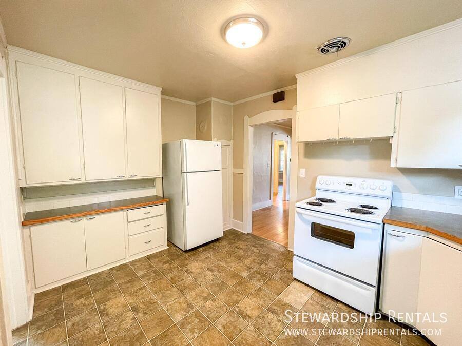 House for rent at 1745 Olive St, Eugene, OR 97401