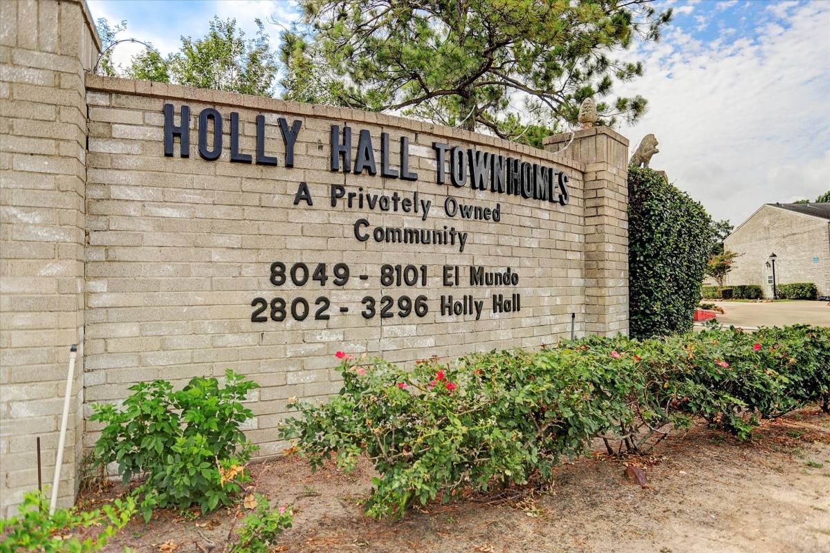 Townhouse for rent at 2968 Holly Hall St, Houston, TX 77054