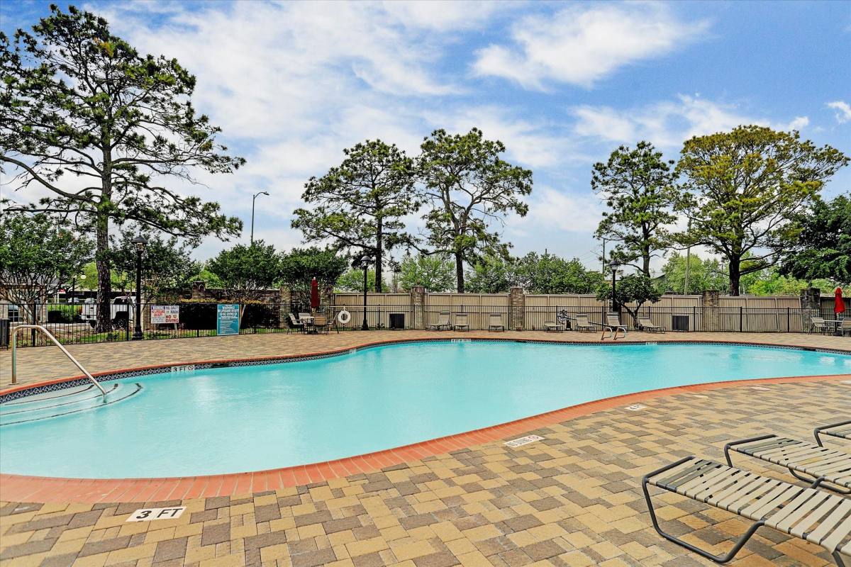 Townhouse for rent at 2968 Holly Hall St, Houston, TX 77054