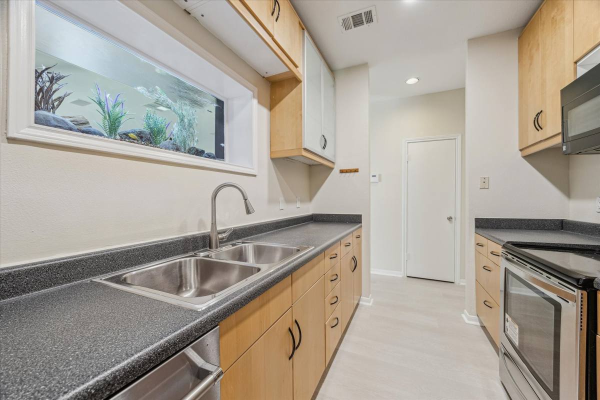 Townhouse for rent at 2968 Holly Hall St, Houston, TX 77054