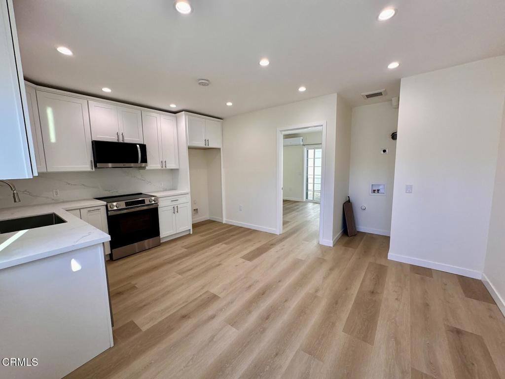 Apartment for rent at 17451 Keswick St, Northridge, CA 91325