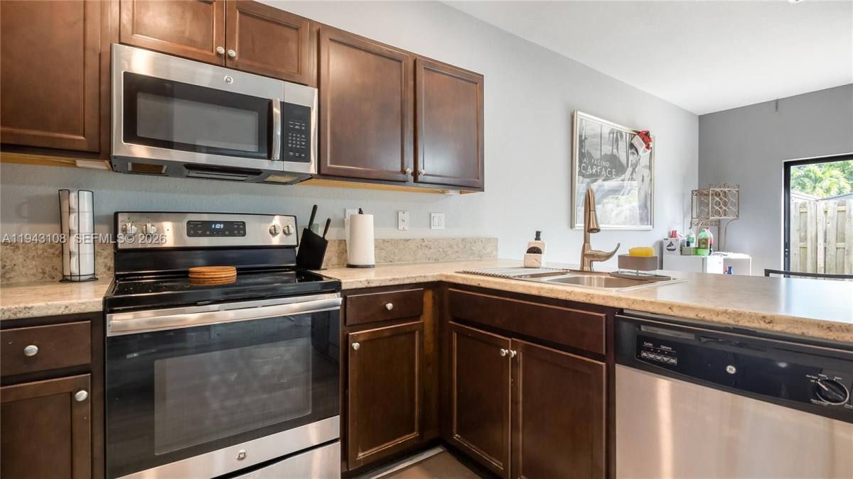 Townhouse for rent at 141 SE 34th Terrace #141, Homestead, FL 33033