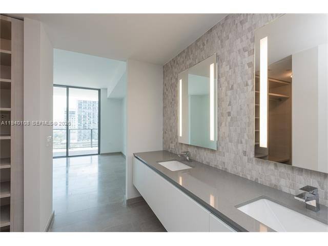 Apartment for rent at 68 SE 6th St #3708, Miami, FL 33131