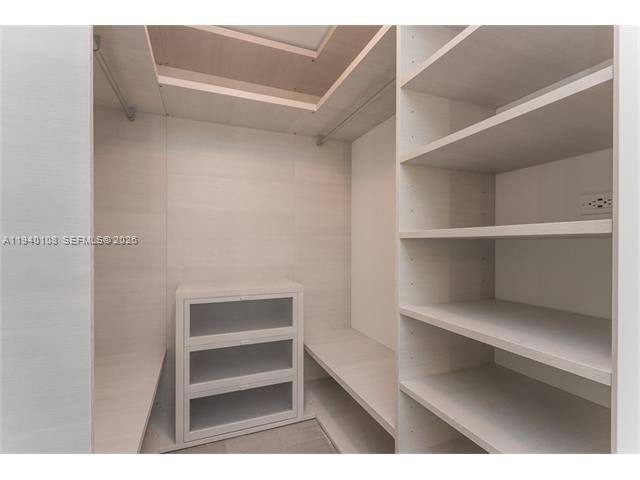 Apartment for rent at 68 SE 6th St #3708, Miami, FL 33131