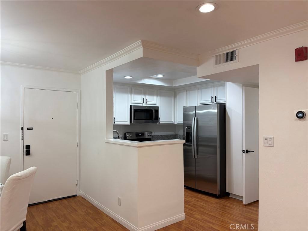 Condo for rent at 22100 Burbank Blvd #22100106A, Woodland Hills, CA 91367