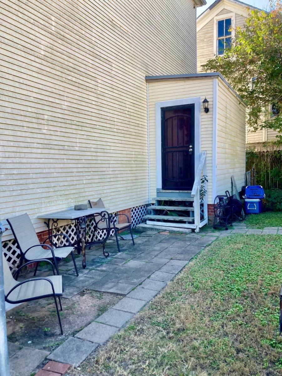 Apartment for rent at 902 Church St #902, Galveston, TX 77550