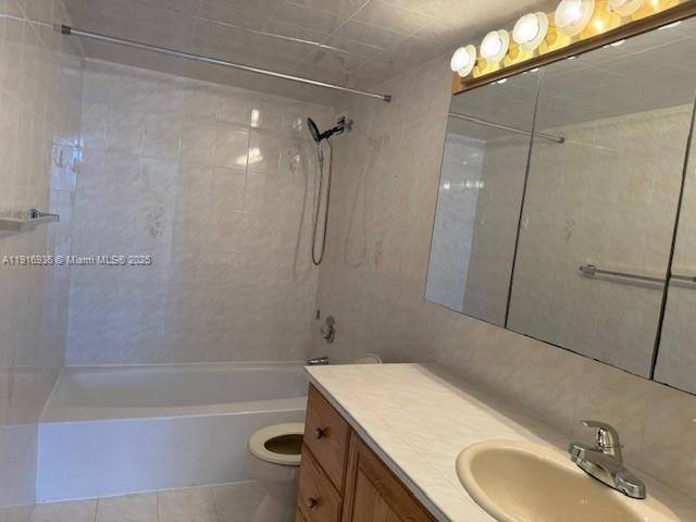 Apartment for rent at 5401 Collins Ave #1512, Miami Beach, FL 33140