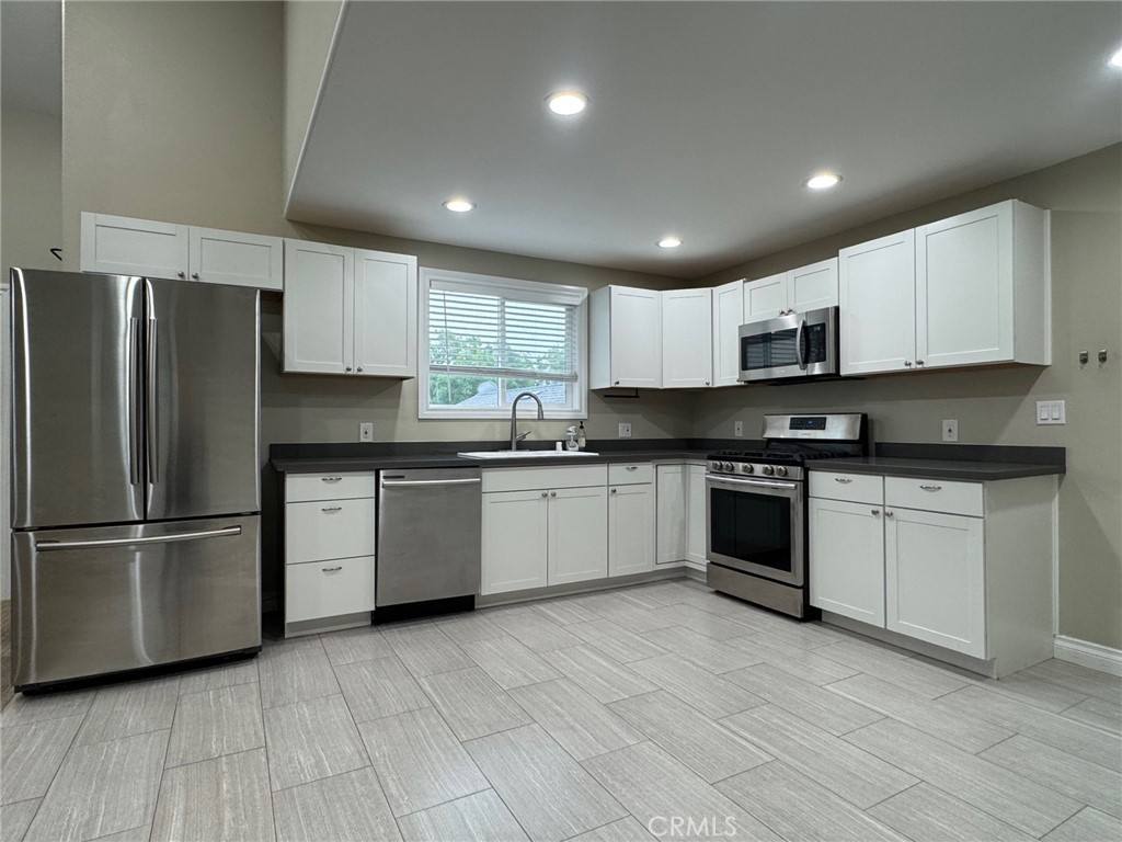 Apartment for rent at 16357 Vintage St, North Hills, CA 91343