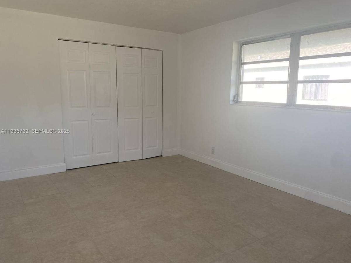 Apartment for rent at 5904 SW 27th St #5904S, Hollywood, FL 33023