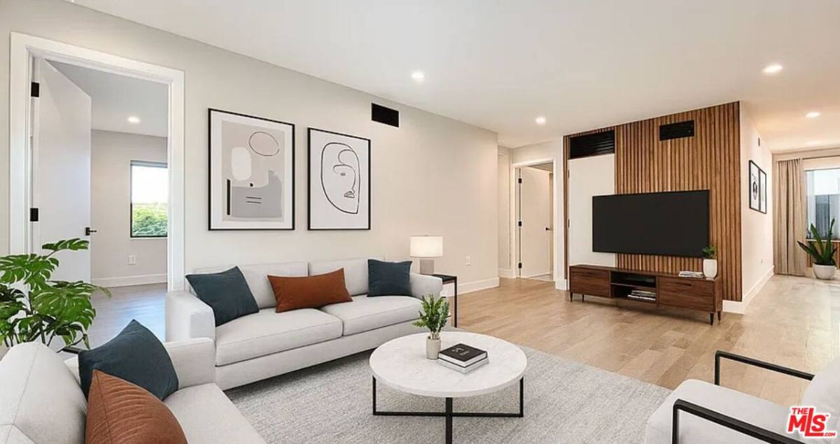 Apartment for rent at 1444 S Crescent Heights Blvd, Los Angeles, CA 90035