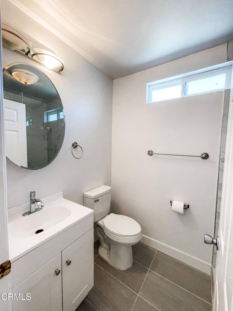 Apartment for rent at 1121 W Exposition Blvd, Los Angeles, CA 90007