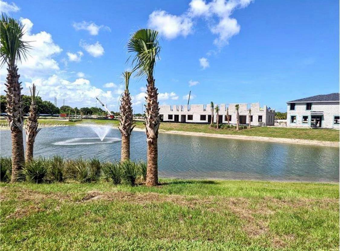 Townhouse for rent at 5629 Mentmore Dr, West Palm Beach, FL 33407