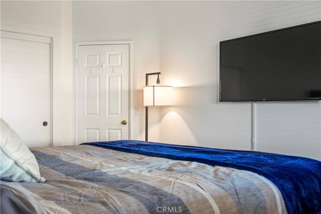 Apartment for rent at 10159 Julianne Ave, Hesperia, CA 92345