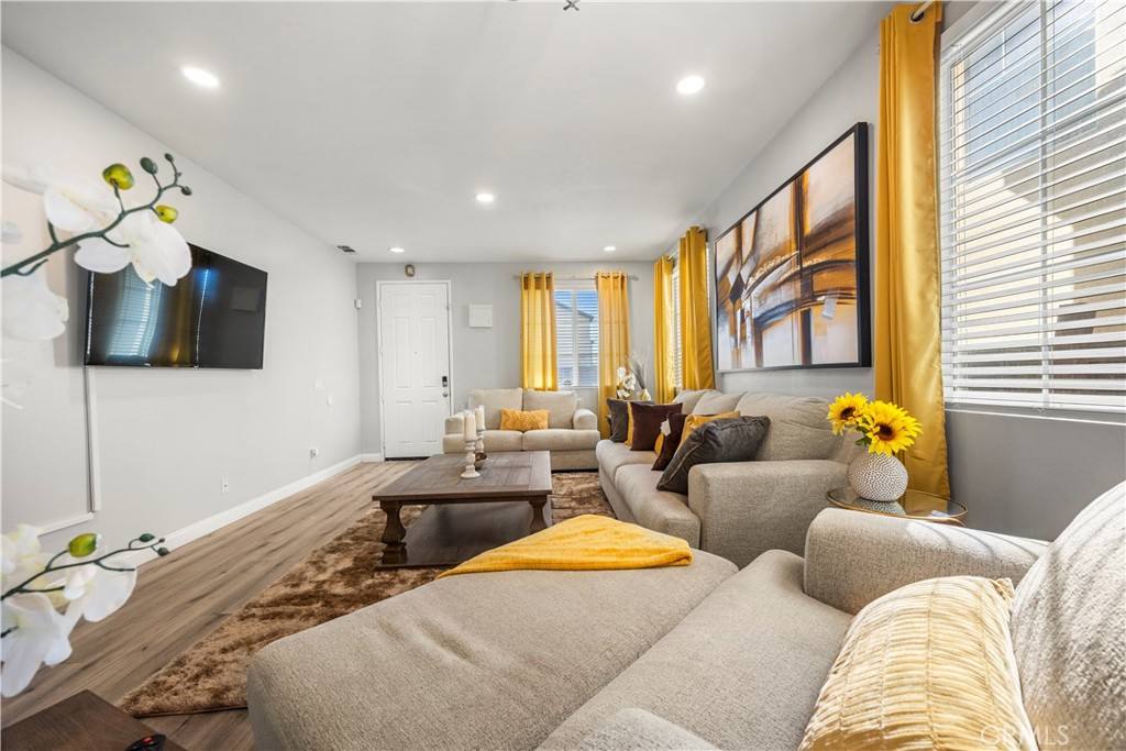 Apartment for rent at 10159 Julianne Ave, Hesperia, CA 92345