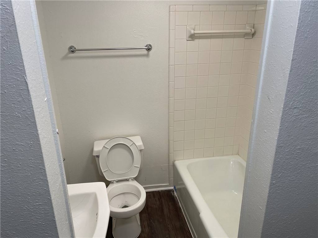 Apartment for rent at 1717 W 35th St #107, Austin, TX 78703