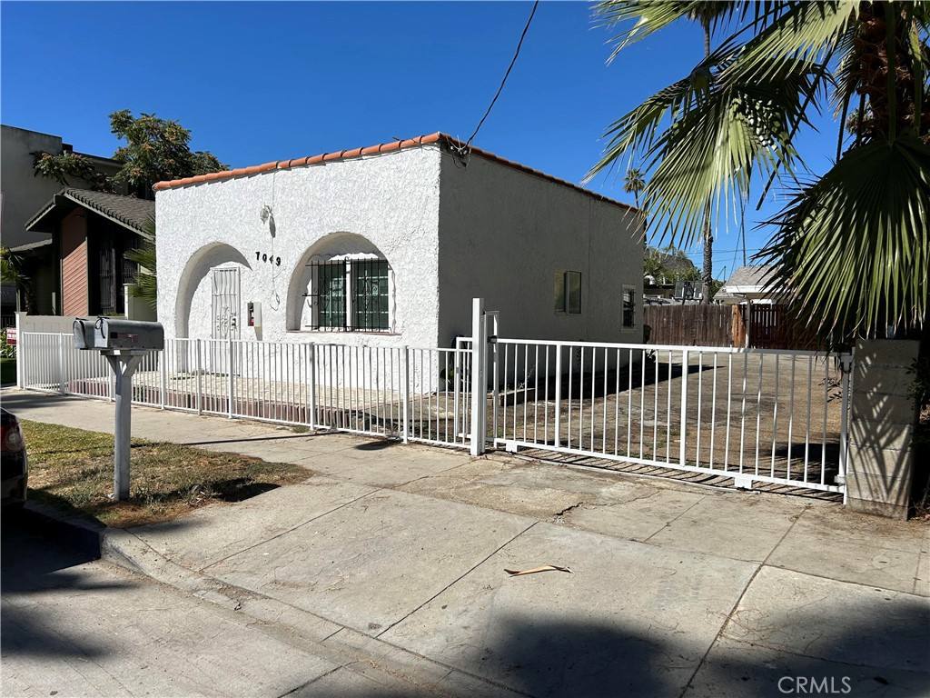 Apartment for rent at 7049 Alabama Ave, Canoga Park, CA 91303