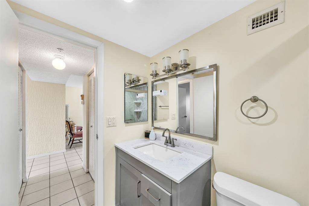 Condo for rent at 6200 NW 44th St #405, Fort Lauderdale, FL 33319