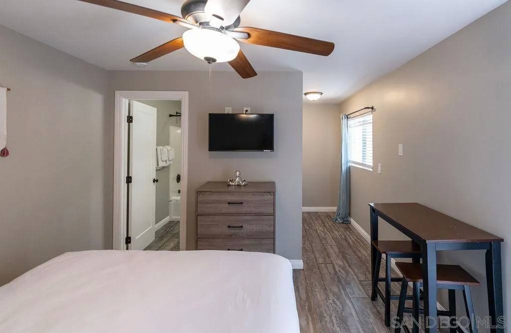 Apartment for rent at 841 Beryl St #841A, San Diego, CA 92109