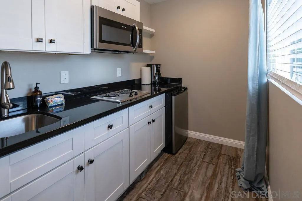 Apartment for rent at 841 Beryl St #841A, San Diego, CA 92109