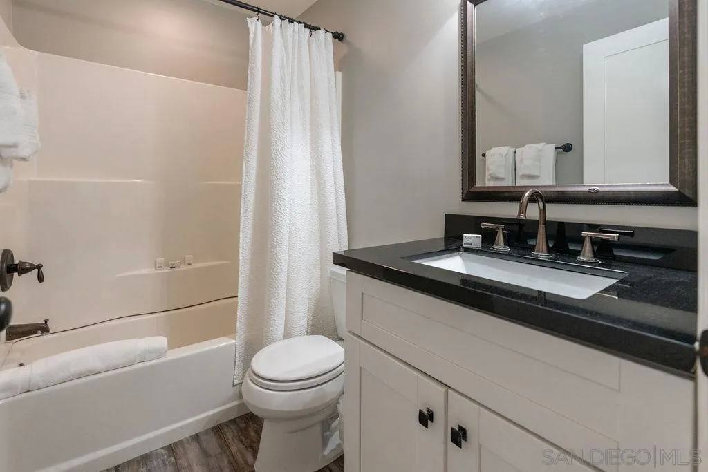 Apartment for rent at 841 Beryl St #841A, San Diego, CA 92109