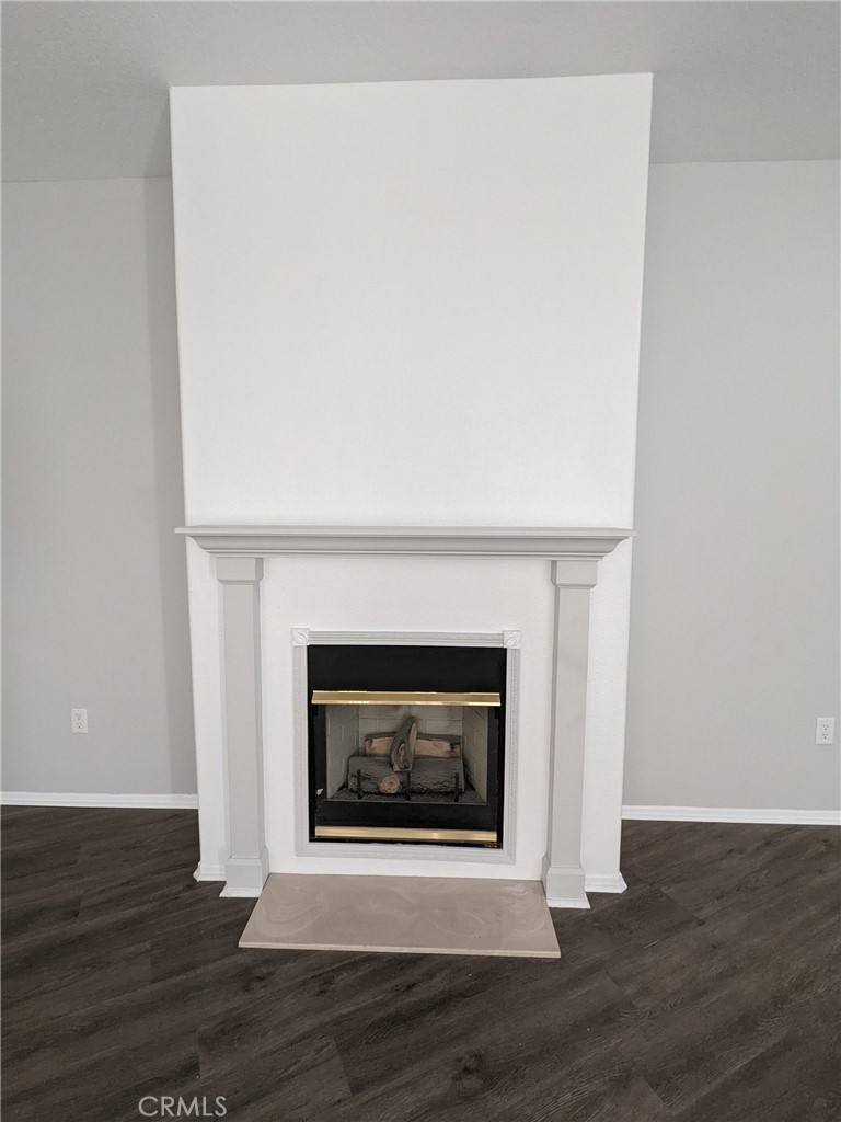 Apartment for rent at 1215 E San Antonio Dr, Long Beach, CA 90807