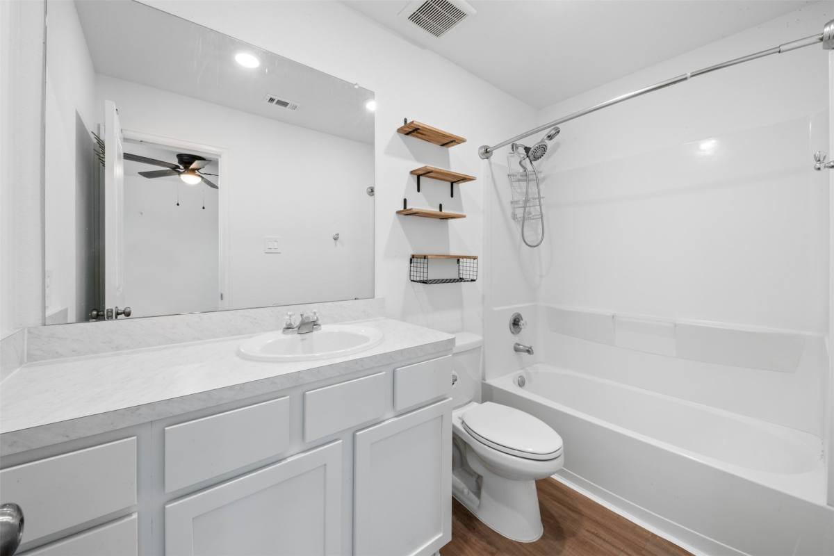 Apartment for rent at 1044 Rd 5203, Cleveland, TX 77327