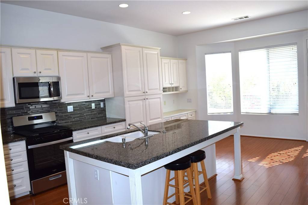 Apartment for rent at 39723 Clements Way, Murrieta, CA 92563