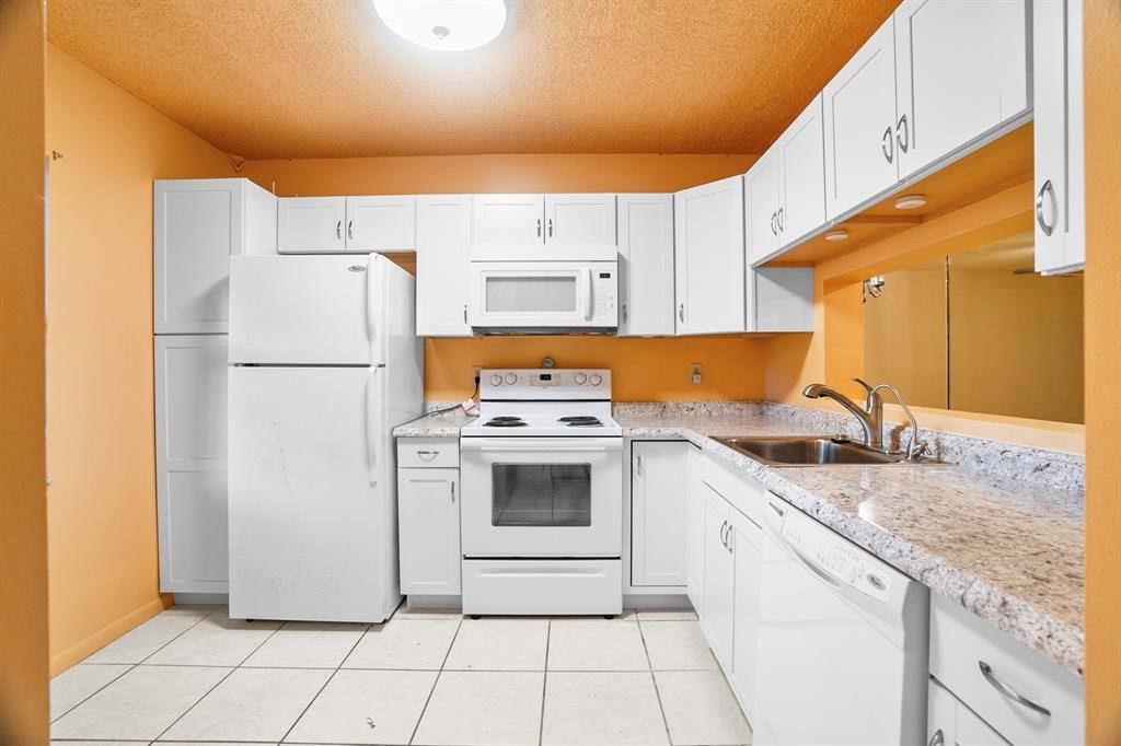 Apartment for rent at 3071 Holiday Springs Blvd #102, Pompano Beach, FL 33063